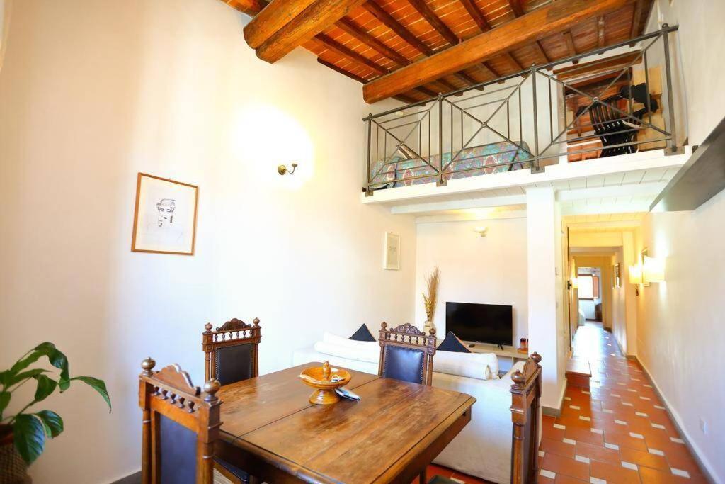 Santa Maria Novella Station Florentine Apartment Florence Exterior photo
