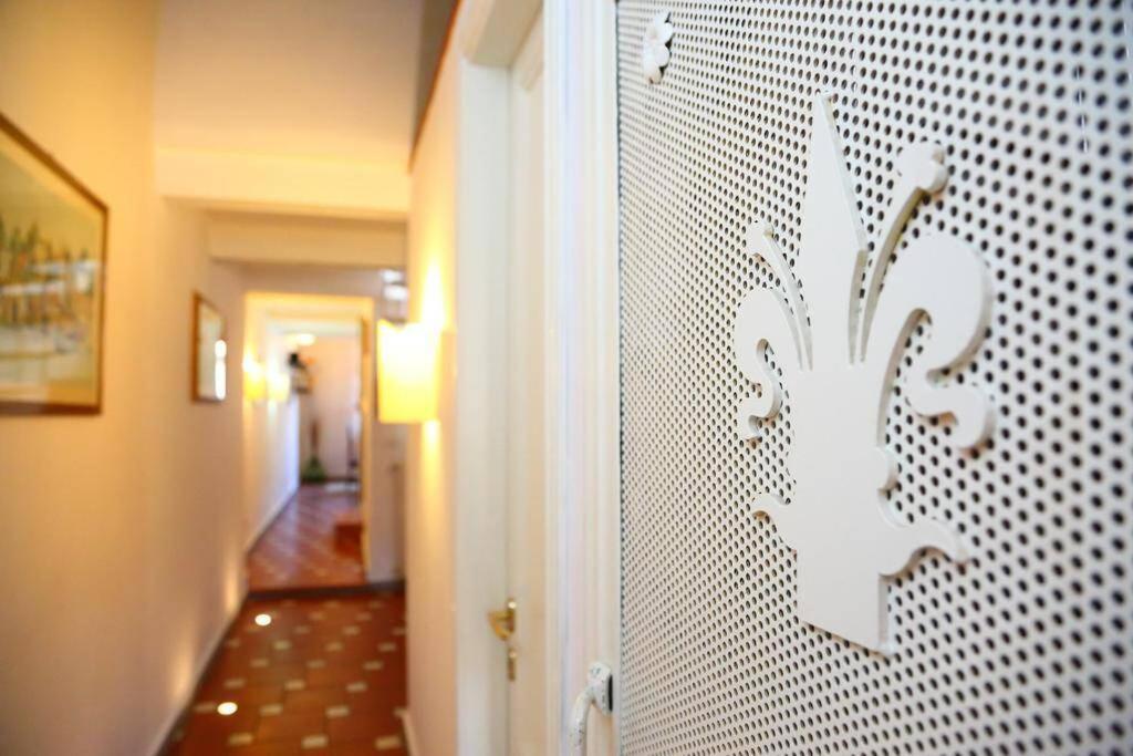 Santa Maria Novella Station Florentine Apartment Florence Exterior photo